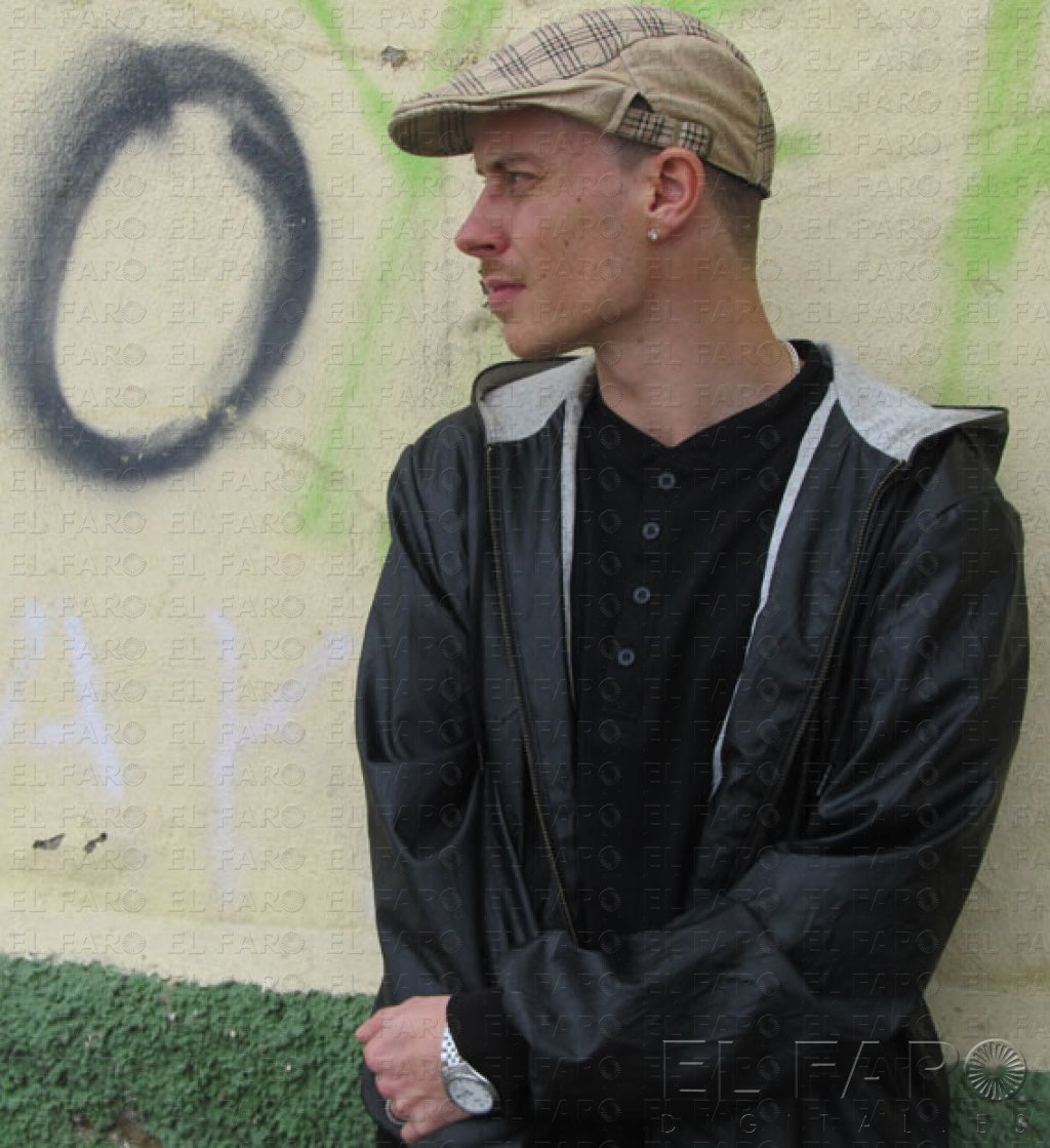 alt