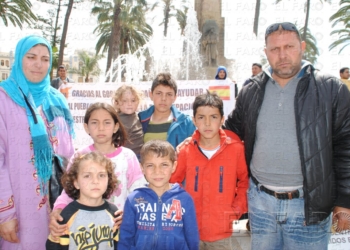 fotosmelilla 2014 04 01 Tania Costa DSC 0023 Familias sirias protestan para salir de Melilla