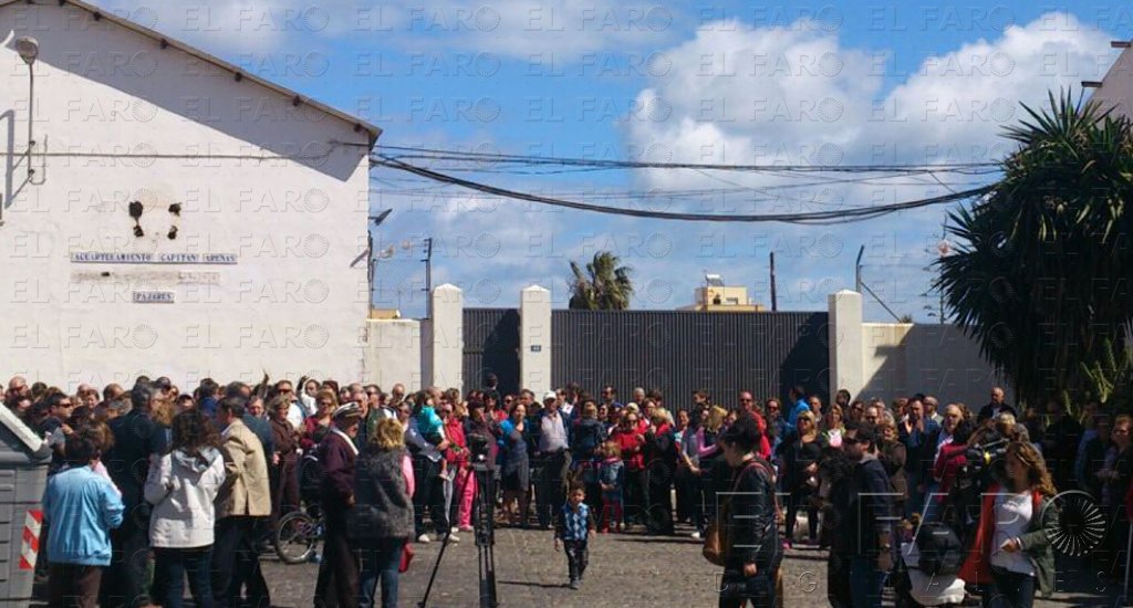 Escobar afirma que fue el PP el que habló de acoger inmigrantes en el cuartel Pajares