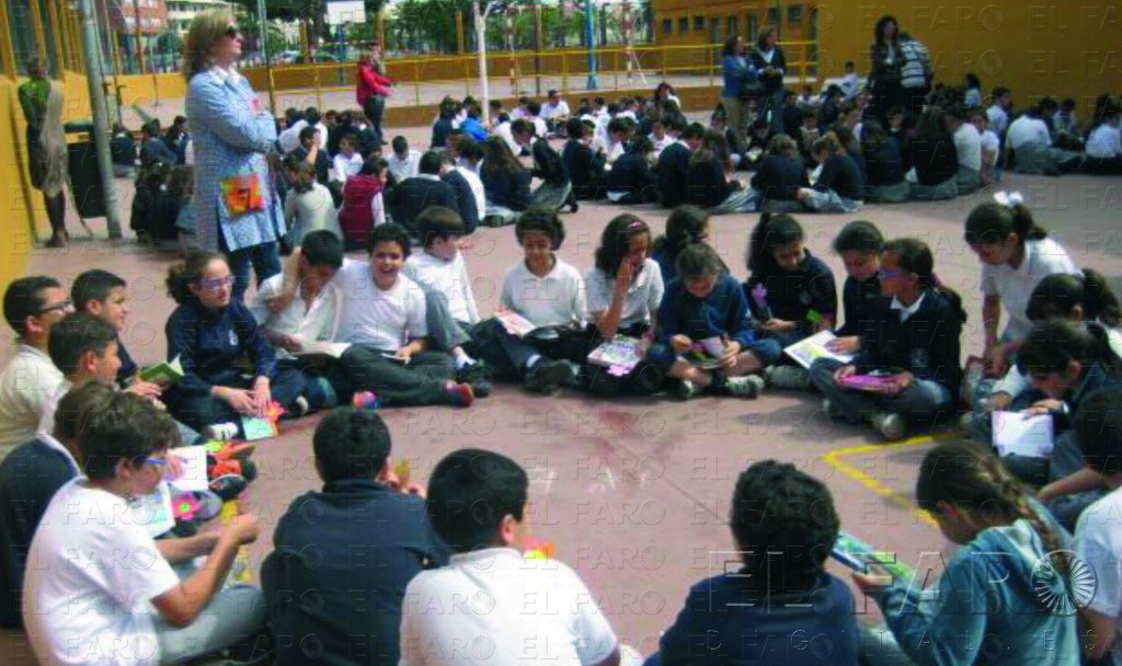 Alumnos del colegio Reyes Católicos pintan y escriben la obra ‘Platero y yo’
