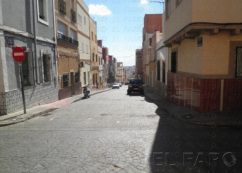 fotosmelilla 2014 05 01 Tania Costa P2133053 Un repartidor de El Faro salva a un panadero que estaba siendo atracado