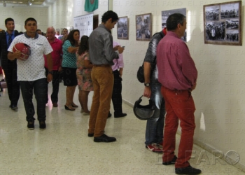 fotosmelilla 2014 05 10 spa 21 1 La comunidad gitana se vuelca con la exposición sobre su historia