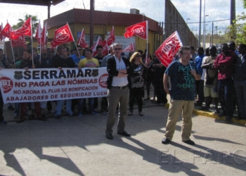 fotosmelilla 2014 05 23 rebeca 14 1 UGT exige a Serramar que pague sus deudas y pide más vigilantes en el CETI