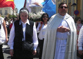 fotosmelilla 2014 06 01 spa 16 1 Decenas de melillenses arropan a la Divina Infantita en su procesión