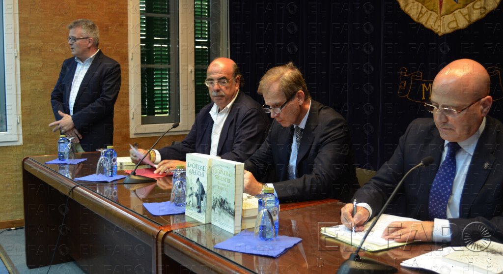 Cálida acogida a Luis María Cazorla en la UNED