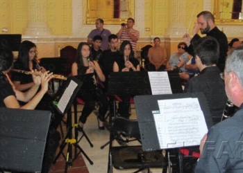 fotosmelilla 2014 06 15 rebeca 16 1 Alumnos del Rusadir y la Banda llenan de música la Asamblea