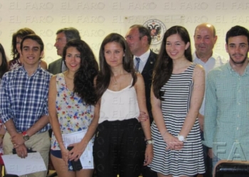 fotosmelilla 2014 06 18 rebeca 21 1 María Pérez, del Buen Consejo, vence en la fase local de la Olimpiada de Economía