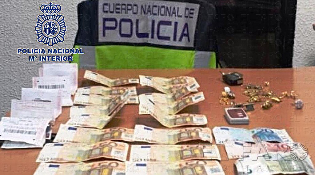 Un joven de 22 años intenta hacerse pasar por el dueño de la casa que estaba robando