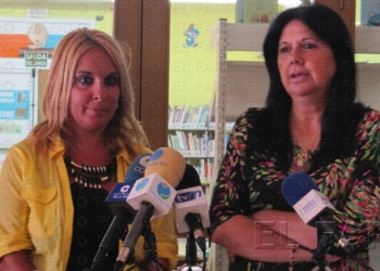 fotosmelilla 2014 07 09 rebeca 21 1 Chocrón asegura que las exposiciones en la Biblioteca atraen más usuarios