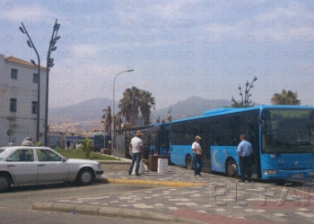fotosmelilla 2014 07 13 Tania Costa DSC 2020 Taxistas piratas aseguran que dan de comer a 50 familias de Melilla