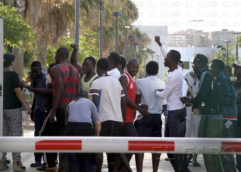 fotosmelilla 2014 07 13 spa 5 1 Nuevo intento frustrado de asalto a la valla de un grupo de 100 inmigrantes