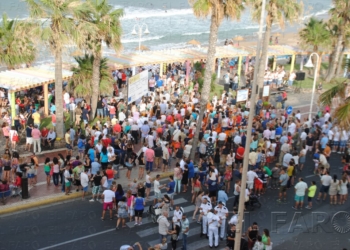 fotosmelilla 2014 07 17 dori DSC 0930 Unas 200 personas rezan a la Virgen del Carmen en la playa