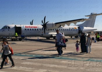 fotosmelilla 2014 07 22 pasp air 1 Air Europa aterriza en Melilla con una ocupación del 90% en su primer vuelo
