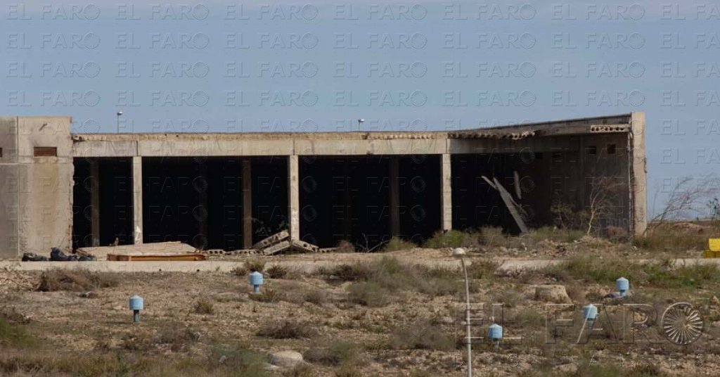 CpM propone crear un centro para jóvenes en los antiguos depósitos