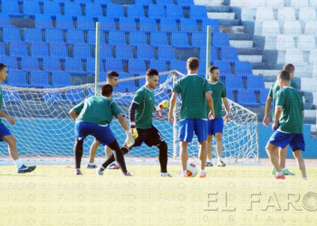 fotosceuta 2014 08 03 melilladeportes UD Melilla Entrenamiento 1 8 14 (2) La UD Melilla empieza su stage con una victoria