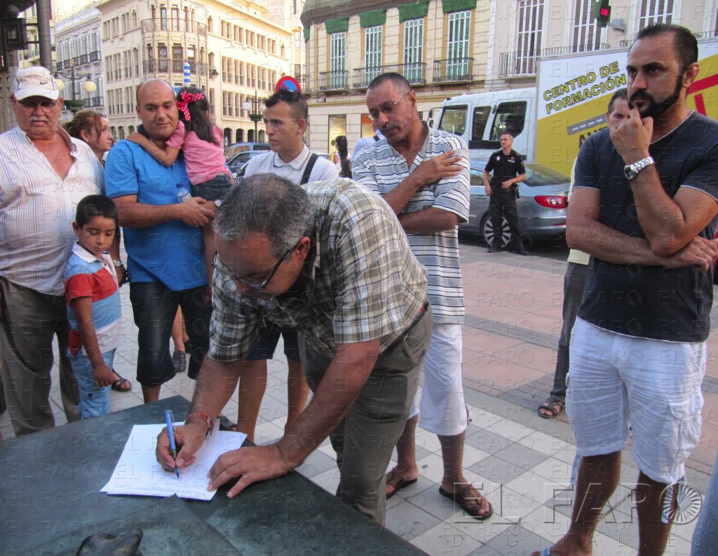 La Plataforma por la Paz denuncia otra vez a El Barkani por no autorizar su protesta