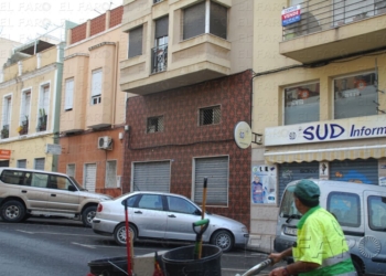 fotosmelilla 2014 08 23 asp 5 1 Dejan sin ayuda al alquiler a 100 familias por no tener la cédula de habitabilidad