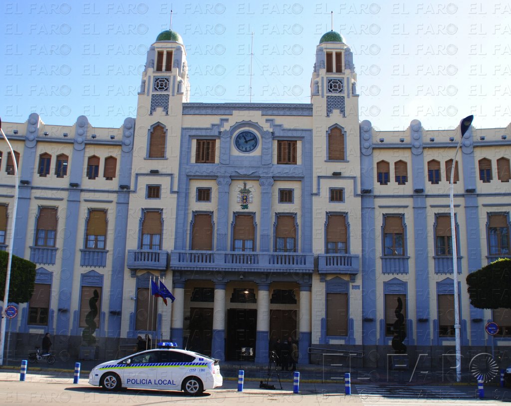 La Ciudad entregó a la Policía Judicial 156 expedientes en dos cajas de cartón y 1 bloc de actas