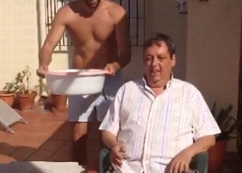 fotosmelilla 2014 08 26 dori 18 1 ‘Cuenta con nosotros’ se moja para recaudar fondos para el ELA