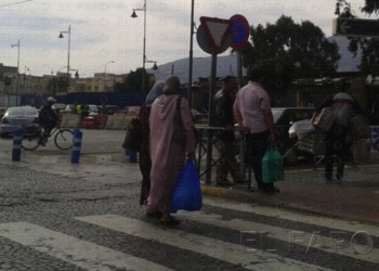 fotosmelilla 2014 08 28 rebeca 10 1 Comerciantes de la frontera convocan un cierre de tiendas por el ‘caos’ Beni Enzar