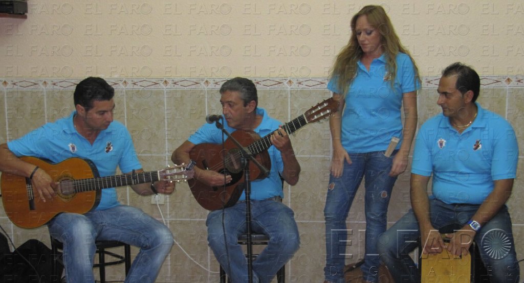 Cante y baile para animar a El Tesorillo