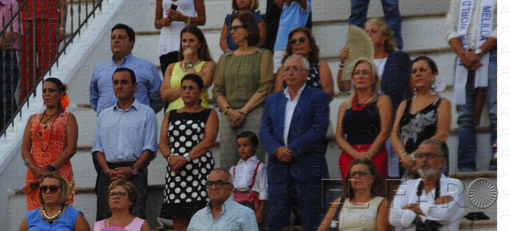 El coro rociero pone ritmo flamenco a la misa en honor a la Patrona