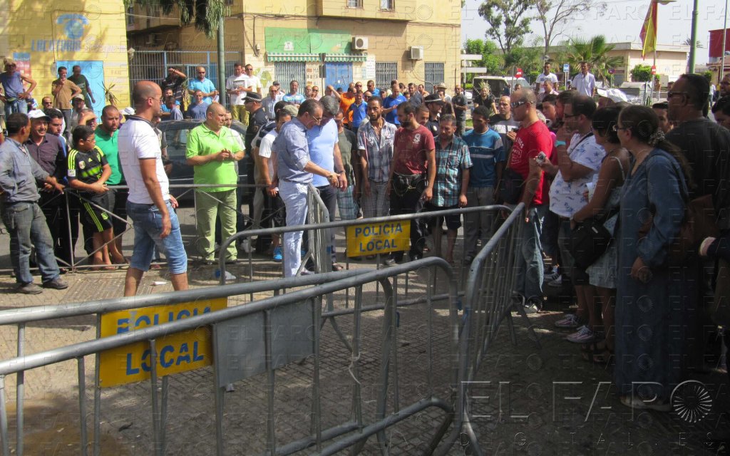 Los comercios de Beni Enzar tienen más pérdidas, pero dan una ‘tregua’ por Feria