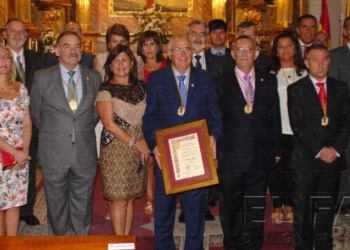 fotosmelilla 2014 09 16 dori 24 1 El Humillado nombra a Imbroda cofrade de honor en su 25 aniversario