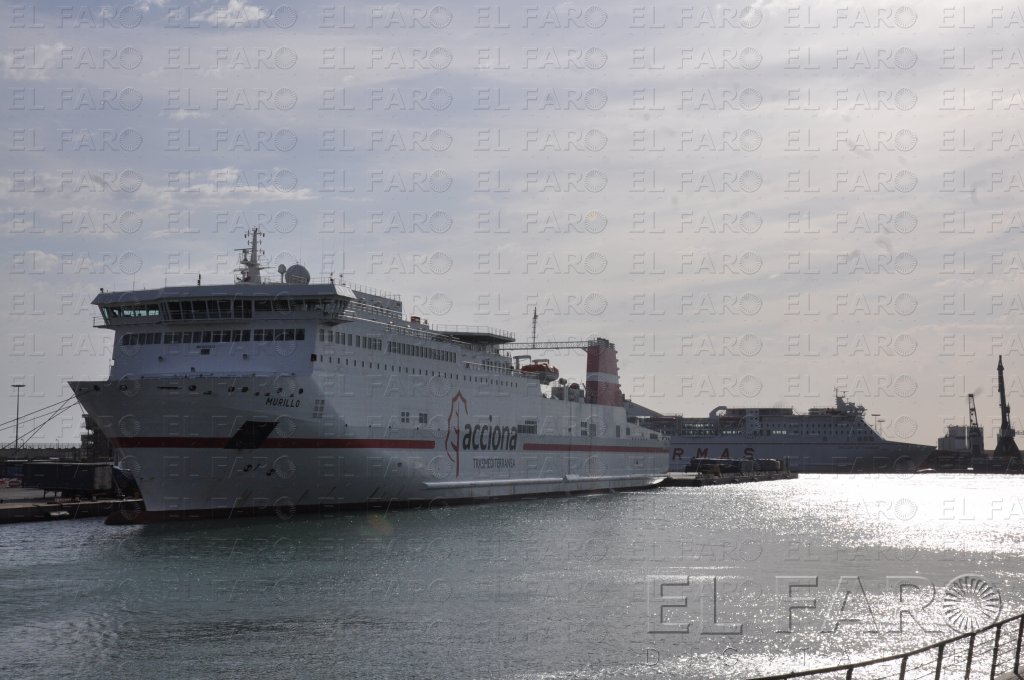 El Ministerio confirma que la prórroga del contrato quita un barco a Almería