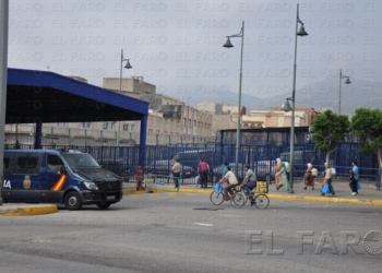 fotosmelilla 2014 09 17 spa DSC 0138 Un marroquí afirma que dos policías le pegaron en Beni Enzar, pero dice que les perdona