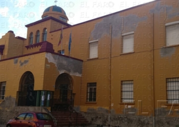 fotosmelilla 2014 09 25 dori 8 1 Las sillas y mesas ya están en las aulas, con 17 días de retraso