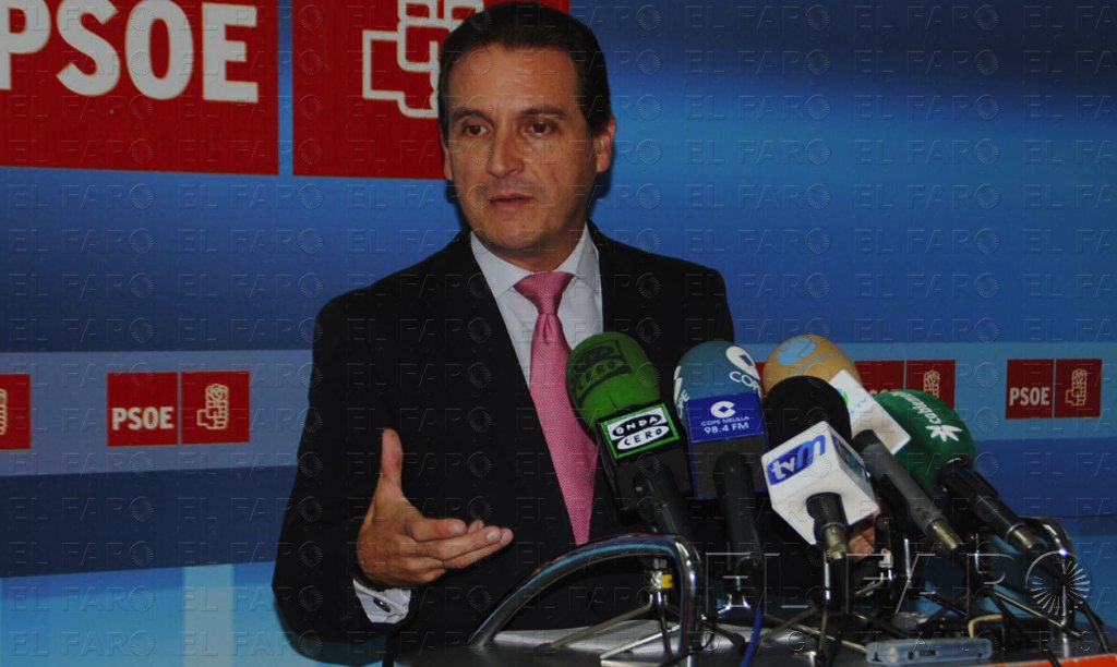 Los socialistas critican la pérdida de 130 millones para Melilla en los PGE