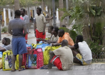 fotosmelilla 2014 10 04 spa SGG4727 El CETI compra ropa y calzado para los inmigrantes acogidos por 486.234€