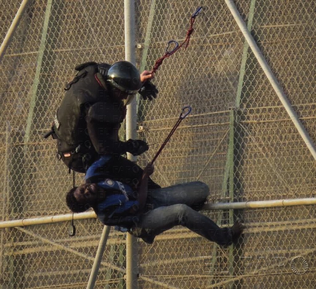 Jesuitas y Cáritas dicen estar consternados por la creciente violencia en la valla de Melilla
