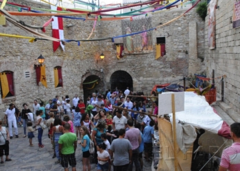 fotosmelilla 2014 10 28 spa 10 1 Acción Calle insiste en que la empresa del Mercado Medieval no cumplió lo que ofertó