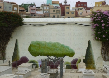 fotosmelilla 2014 10 30 dori 17 1 Un ‘jardín pintado’ donde descansar en paz