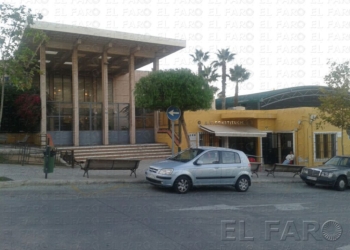 Sólo 2 de los 12 sirios matriculados en el Constitución han ido antes a un colegio