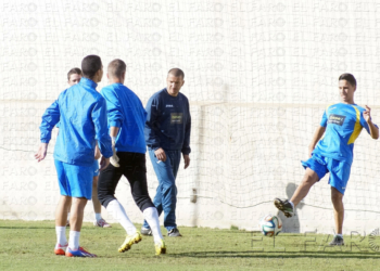 fotosceuta 2014 11 23 melilladeportes UD Melilla Entrenamiento 17 11 14 (4) Currás: “No daremos un paso atrás”