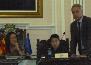 fotosmelilla 2014 11 21 dori 7 1 Calderón, ‘protagonista’ del pleno infantil