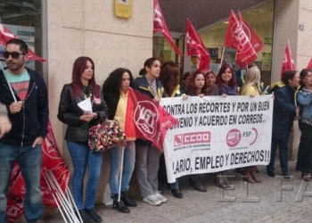 fotosmelilla 2014 11 28 rebeca 14 1 La oficina de Correos cierra al público por la huelga de la plantilla contra los recortes