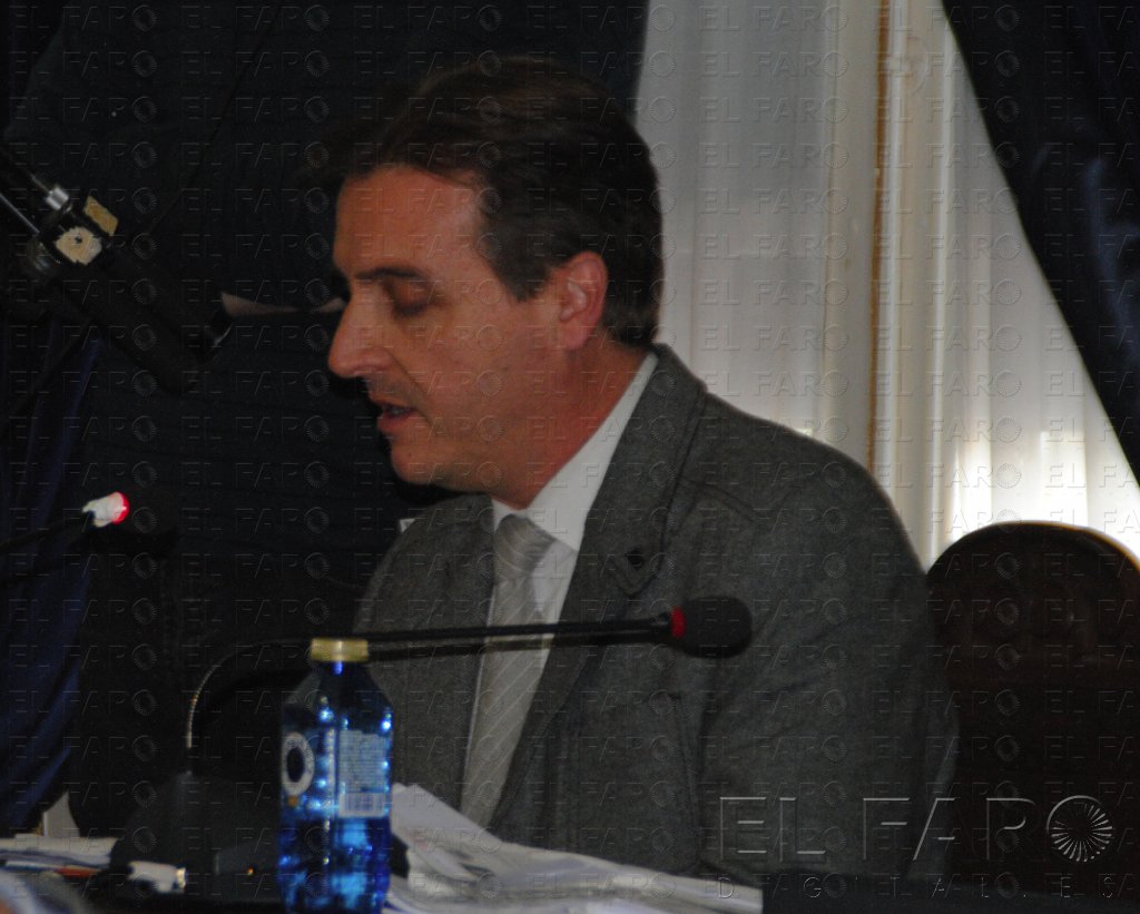 Miranda destaca el compromiso del Gobierno con la igualdad ante la petición de Escobar de un plan