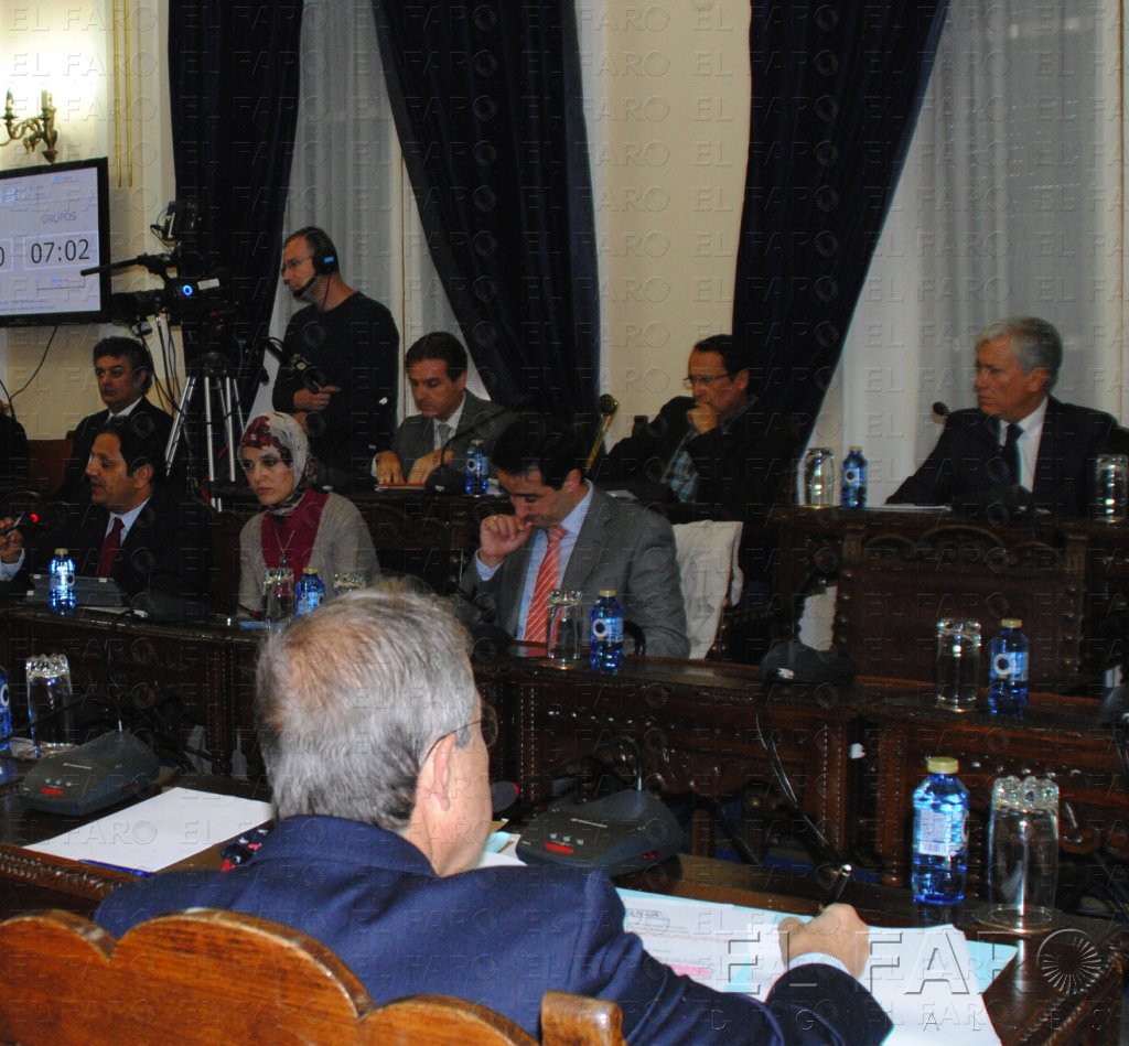 La oposición critica la “incapacidad” del Gobierno para frenar el desempleo