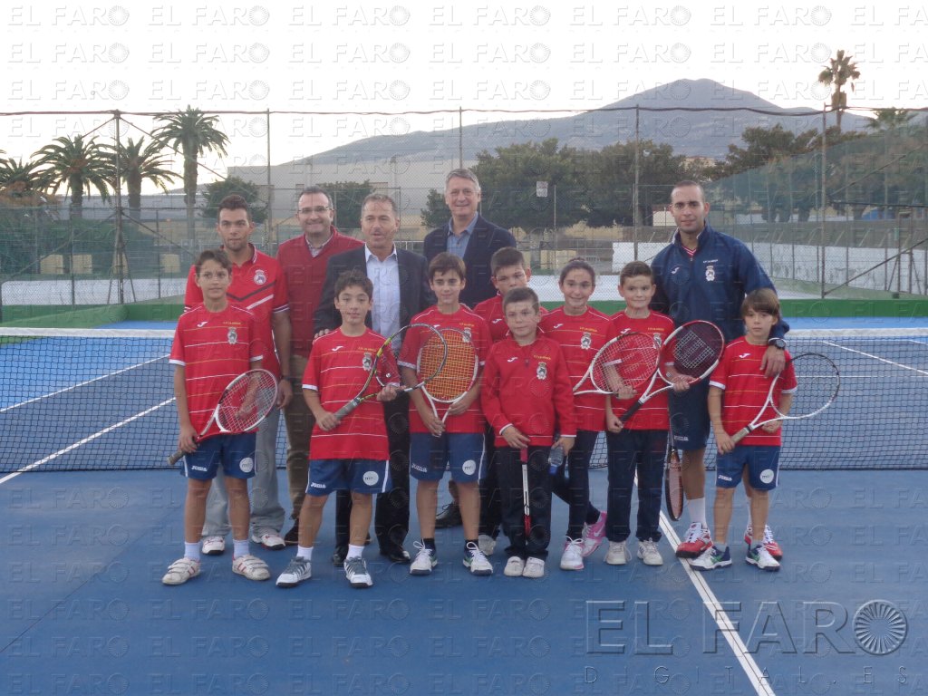 Diez tenistas de La Hípica en Almería