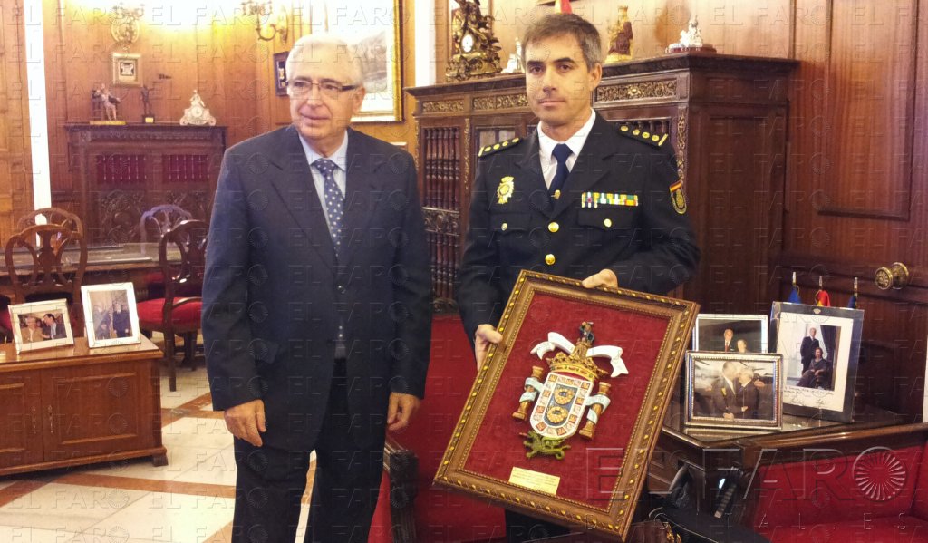 El presidente de la Ciudad despide al jefe de Operaciones de la Policía, Javier Nogueroles