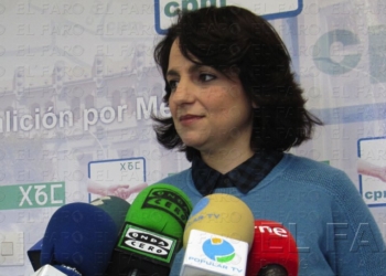 fotosmelilla 2014 12 18 rebeca 11 1 CpM critica la ausencia de Imbroda y las respuestas por escrito en el Pleno