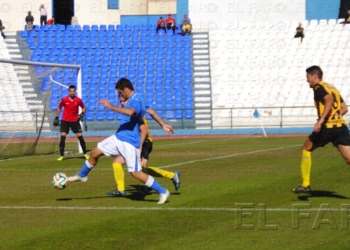 fotosmelilla 2015 01 06 DEPOR 1 DSC 0166 En mitad de la tabla, en el ecuador de la competición