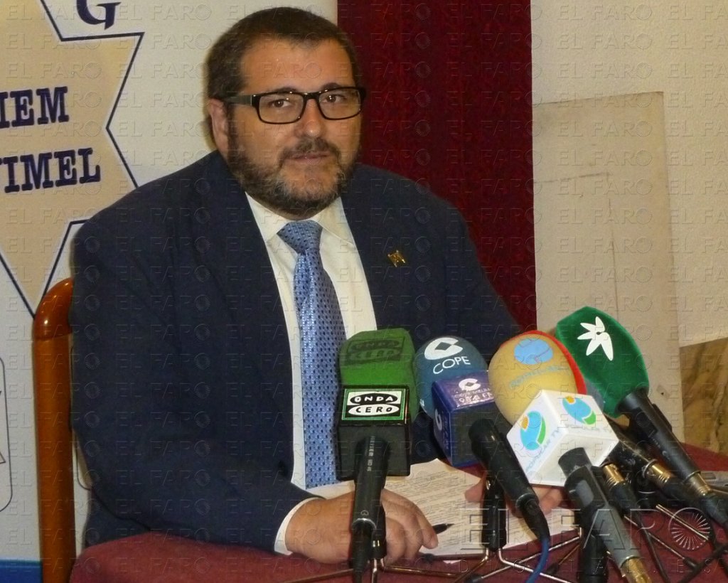 Mem Guímel da una charla sobre el dialecto que hablan los judíos de Melilla