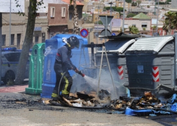 fotosmelilla 2015 01 30 asp 6 2 Melilla perdió 269 contenedores el año pasado por incendios intencionados