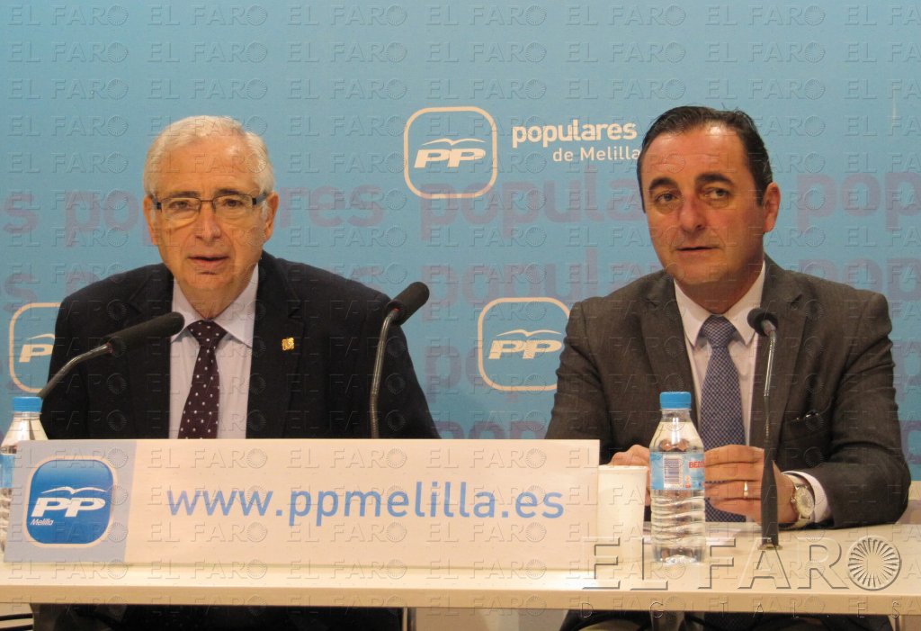 Imbroda reprocha la falta de apoyo de la oposición en el contrato marítimo