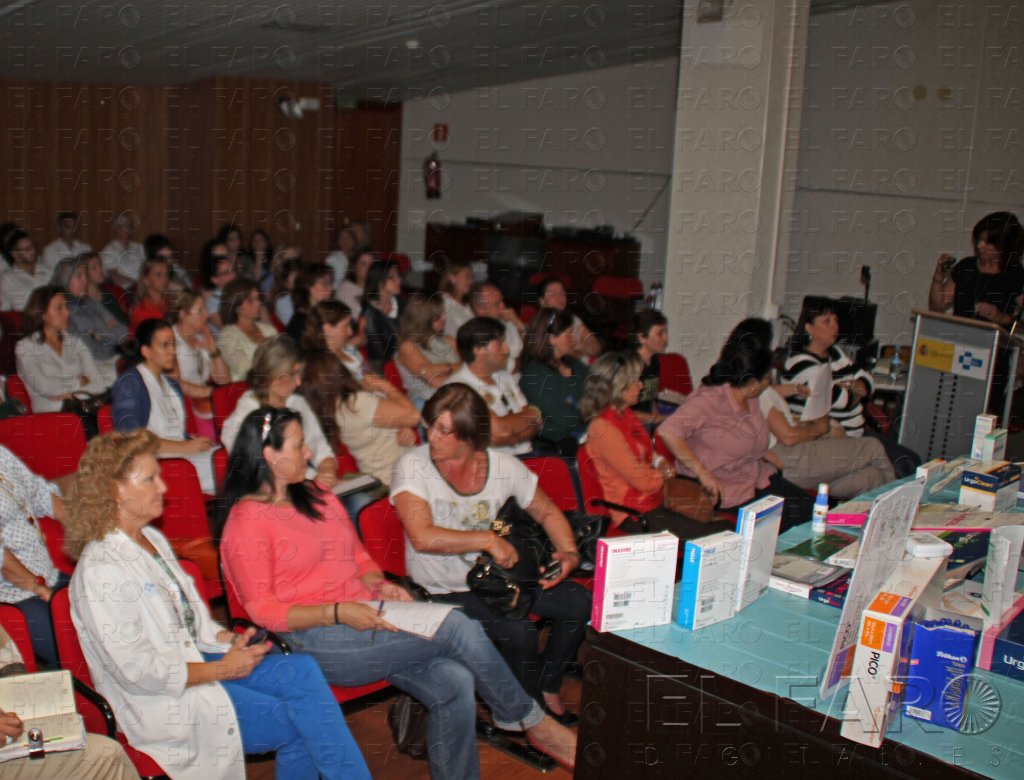 Casi mil sanitarios participaron en cursos de formación continuada en 2014